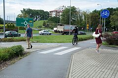 Piesi i rowerzyści na ulicach Olsztyna