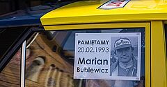 Zdjęcie Mariana Bublewicza w szybie poloneza
