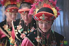 Uczestnicy Dni Folkloru w tradycyjnych kostiumach