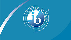 na zdjeciu: logo IB World School